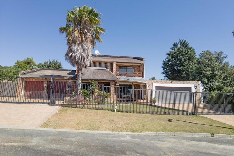 4 Bedroom Property for Sale in Aurora Western Cape